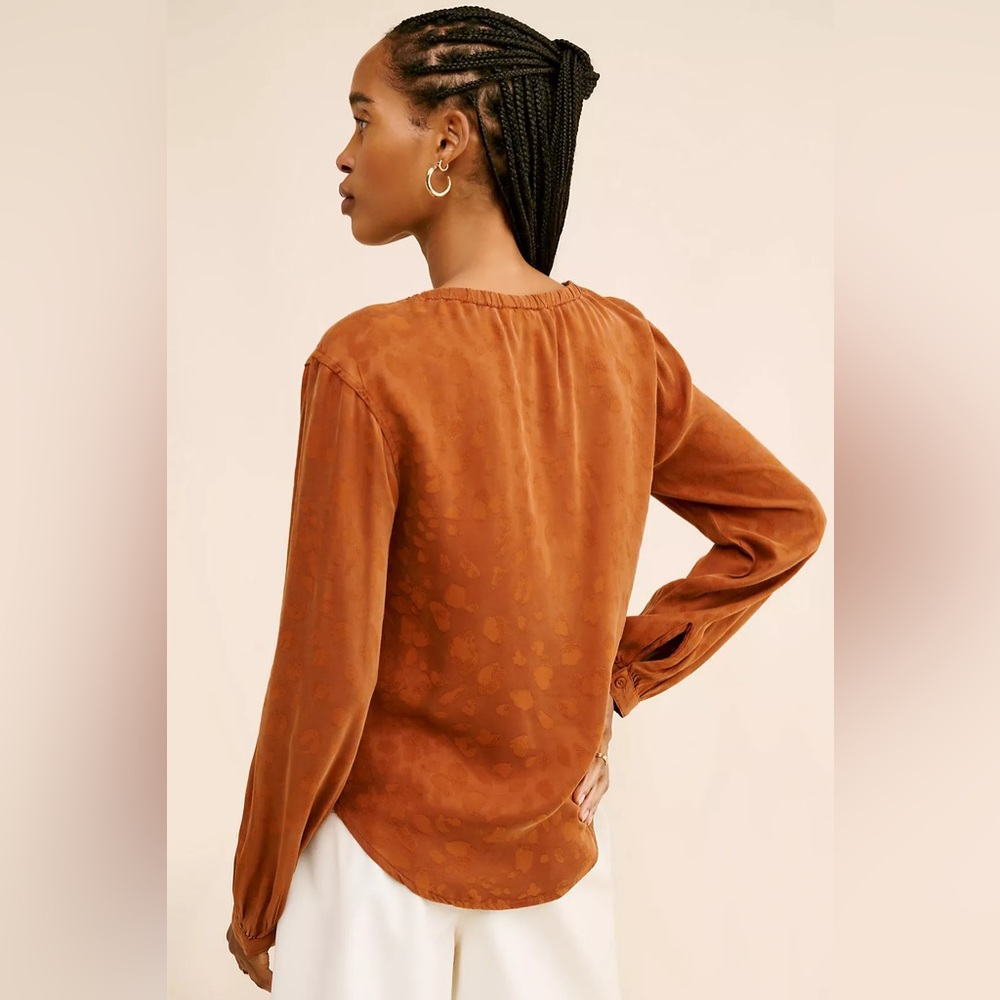 Anthropologie Cloth & Stone Orange Long Sleeve Elastic Neck Buttondown Top - Picture 2 of 10